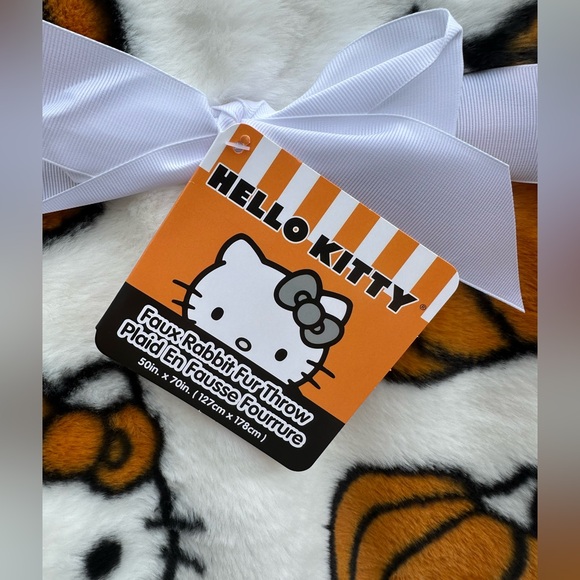 Hello Kitty fall pumpkin throw blanket - Picture 3 of 3